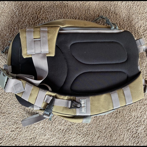 Maxpedition Kodiak Gearslinger Backpack - Picture 2 of 8